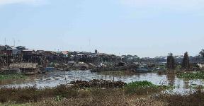 Pfahlbauten am Tonle Sap